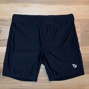 Womens Baleaf Shorts NWOT  Size Large